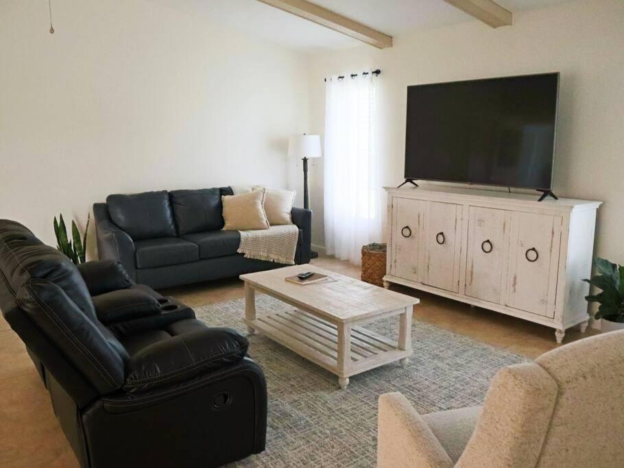 Cozy Retreat, Heated Pool, Water Canal, Bikes,3 Bedroom Cape Coral Exteriér fotografie