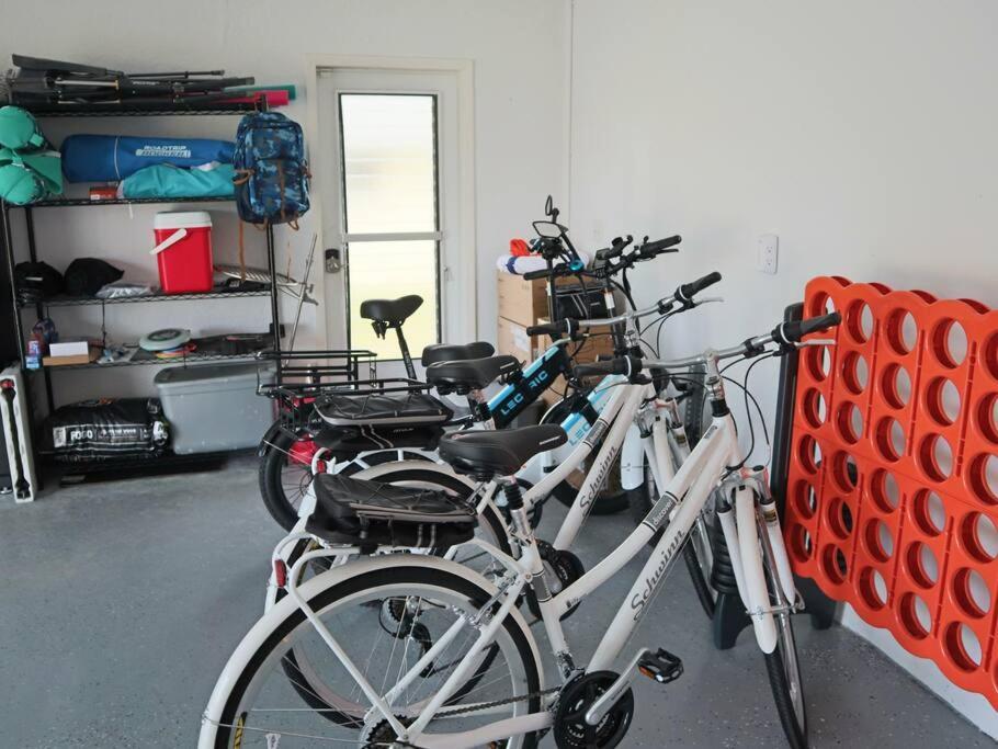 Cozy Retreat, Heated Pool, Water Canal, Bikes,3 Bedroom Cape Coral Exteriér fotografie
