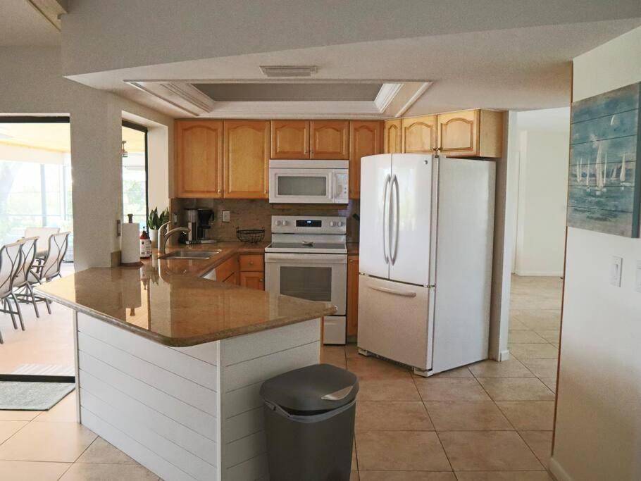 Cozy Retreat, Heated Pool, Water Canal, Bikes,3 Bedroom Cape Coral Exteriér fotografie