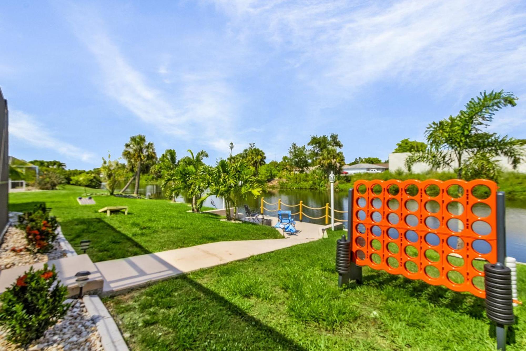 Cozy Retreat, Heated Pool, Water Canal, Bikes,3 Bedroom Cape Coral Exteriér fotografie