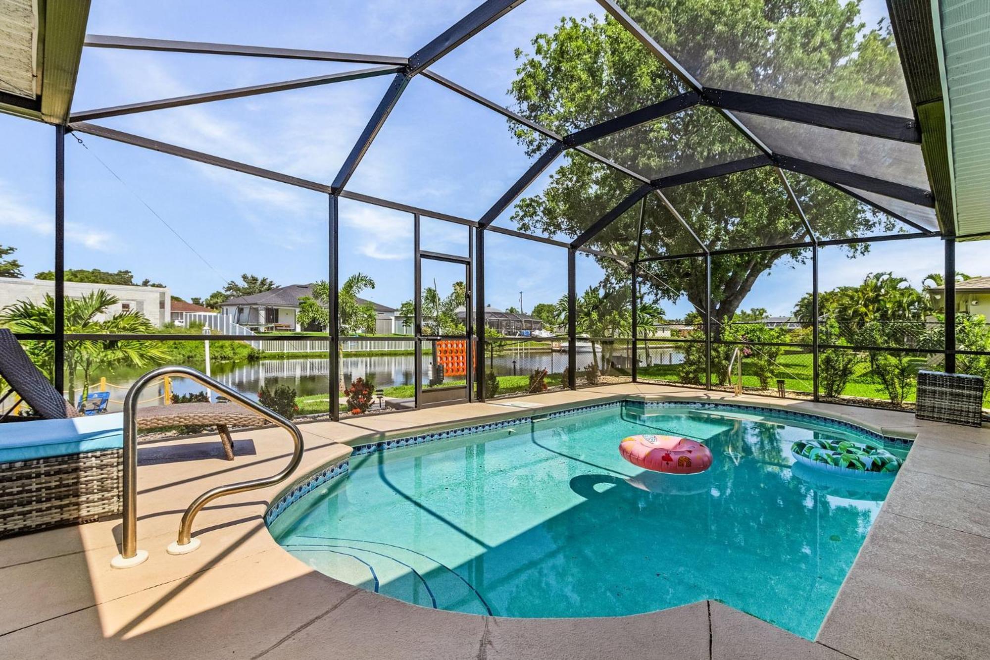Cozy Retreat, Heated Pool, Water Canal, Bikes,3 Bedroom Cape Coral Exteriér fotografie